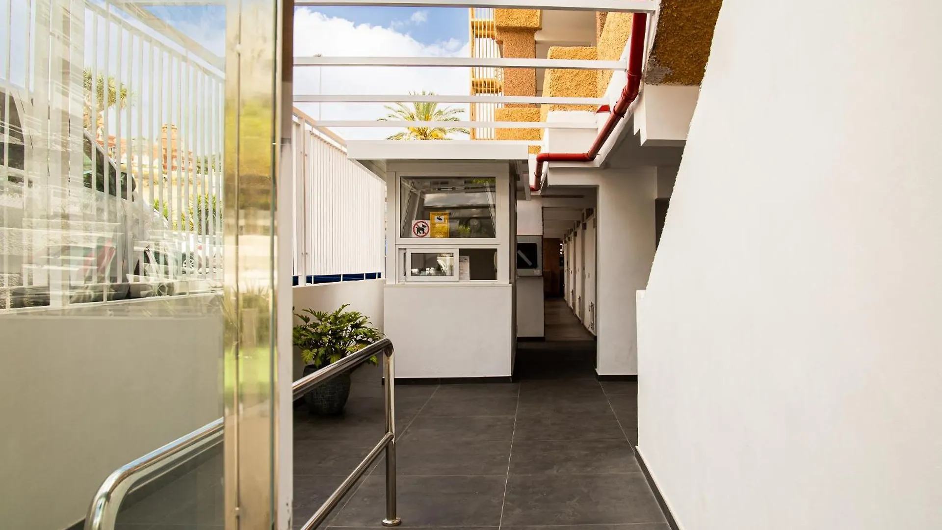Luxury Suite Borinquen With Parking And Swimming Pool Playa de las Americas  Appartamento Playa de las Americas (Tenerife)